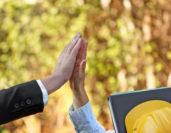 L'accordo (lavoro firmato ) — Foto Stock