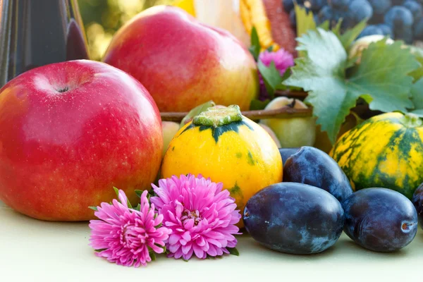 Obst und Gemüse im Sommer und Herbst — Stockfoto