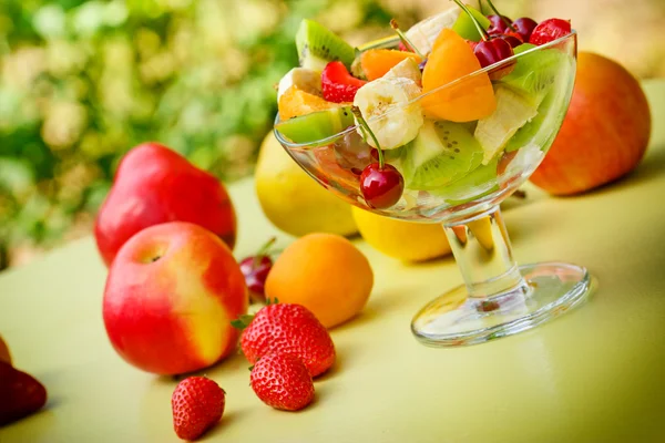 Ensalada de frutas —  Fotos de Stock