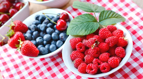 Berry fruits — Stock Photo, Image