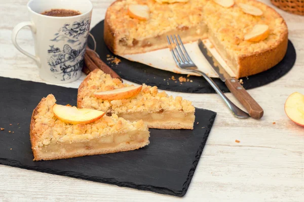 Pièce Gâteau Crumble Aux Pommes Délicieuse Tarte Aux Pommes Tasse — Photo