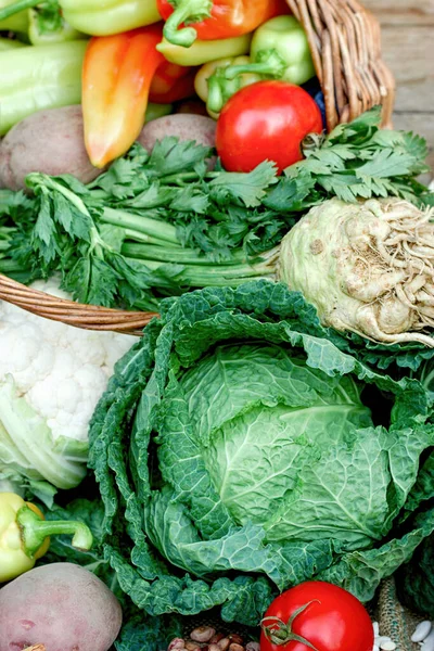 Gesundes Bio Gemüse Auf Holztisch Nahaufnahme — Stockfoto