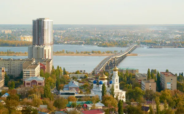 Saratov Engels puente sobre el Volga — Foto de Stock