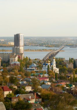 Saratov volga köprüden engels