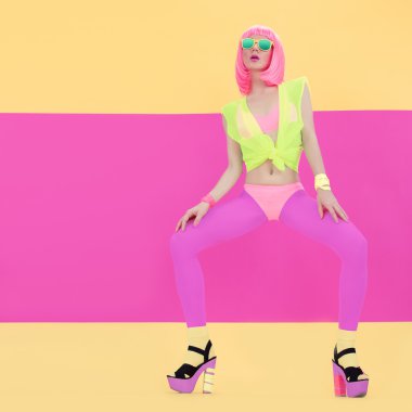 moda kız portre. parlak funky tarzı