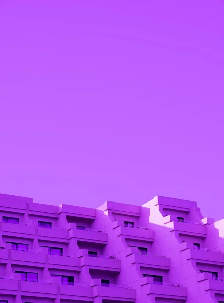 Minimalista Hotel Edificio Sfondo Cielo Viola Tendenze Dei Colori Design — Foto Stock