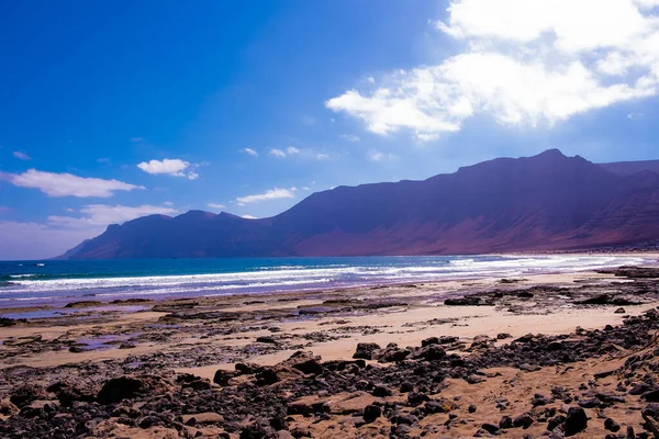 Piękny Surrealistyczny Krajobraz Wybrzeże Oceanu Lanzarote Wyspy Kanaryjskie — Zdjęcie stockowe