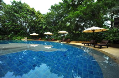 Yüzme Havuzu bir tropikal tatil.