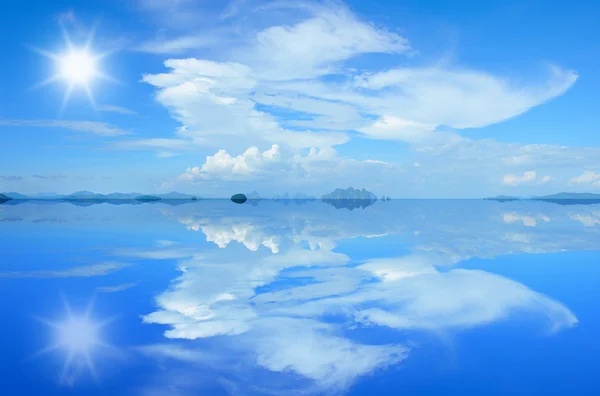 海と青い空 — ストック写真