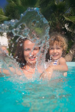 aile içinde Yüzme Havuzu