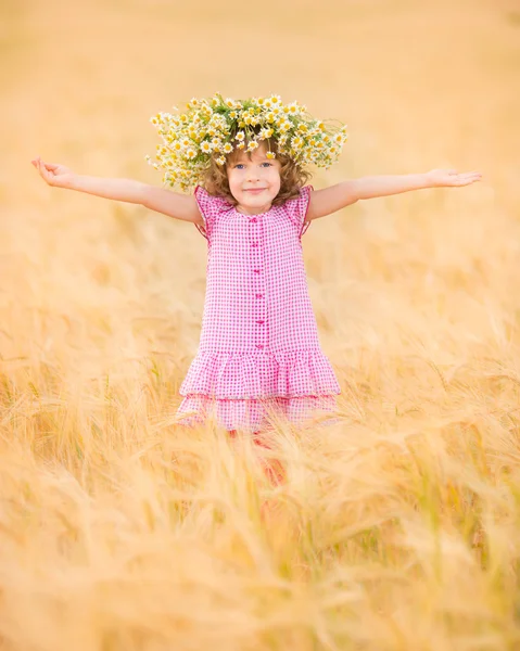 Kind in het voorjaar van — Stockfoto