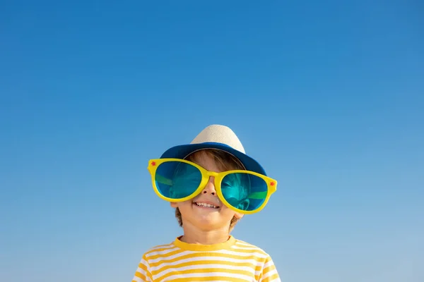 Happy Child Having Fun Outdoor Blue Sky Background Portrait Smiling — Stockfoto