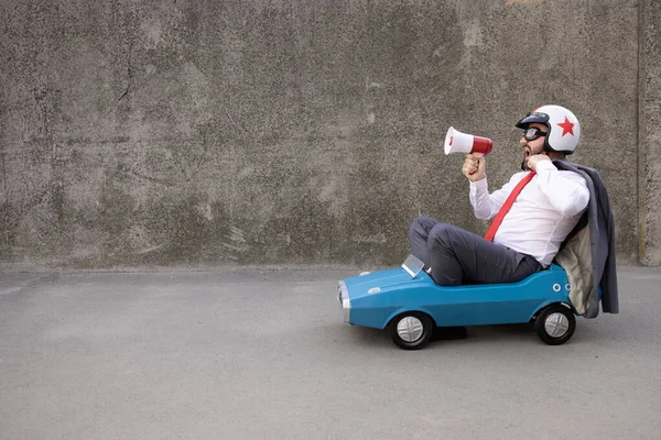 Portrait Funny Businessman Outdoor Man Driving Retro Pedal Car Shouting — Stock Photo, Image