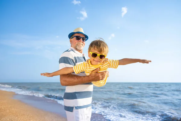 Happy Family Having Fun Beach Grandfather Boy Blue Sea Sky — Stock Photo, Image