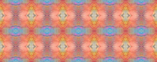 Suluboya Etnik Tasarım. Kırmızı, bej ve gri sembol geometrik mayo deseni. Yılan Derisi Rastgele Doku. Boya fırçası Python arka planı. Etnik Kusursuz Düzen. Eğlenceli Dikdörtgen İkat Uyumu. 