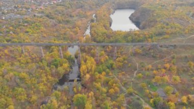 Demiryolu Köprüsü ve Taş ocağı