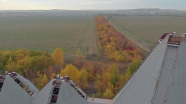 terk edilmiş tren istasyonu