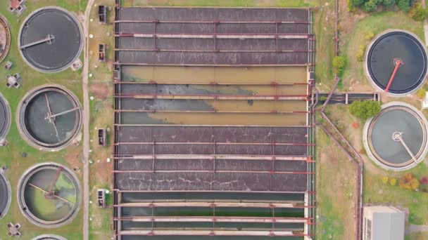 Piscinas industriales de aguas residuales — Vídeo de stock