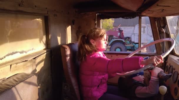 Children In Cabin Of Truck — Stock Video