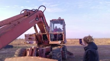 Annenizle Kazı İşlerinde Çocuklar