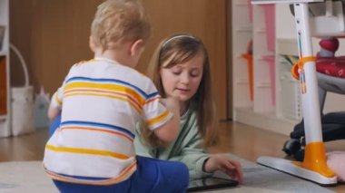 Becerikli olan çocuklar