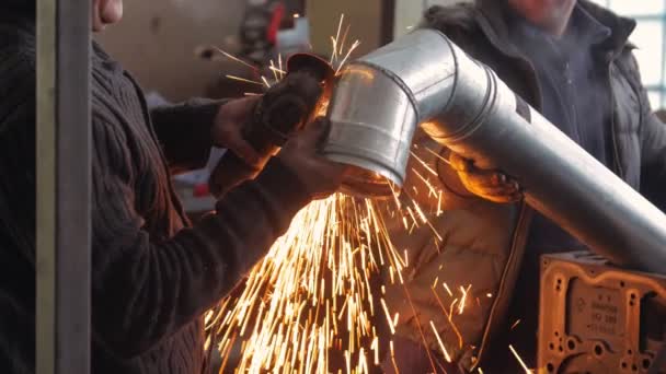 Man Cutting A Pipe — Stock video