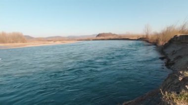 Nehrin yamaçlarında Yavaş Hareket