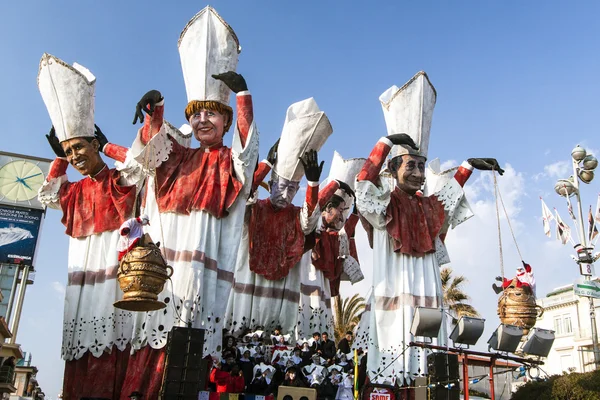Viareggio karnaval, Avrupa Topluluğu'nun Başbakan alegorik float — Stok fotoğraf