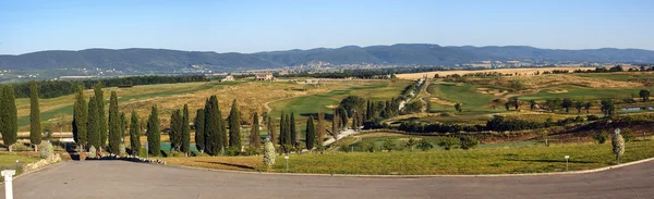 Panoramablick auf die toskanischen Hügel — Stockfoto