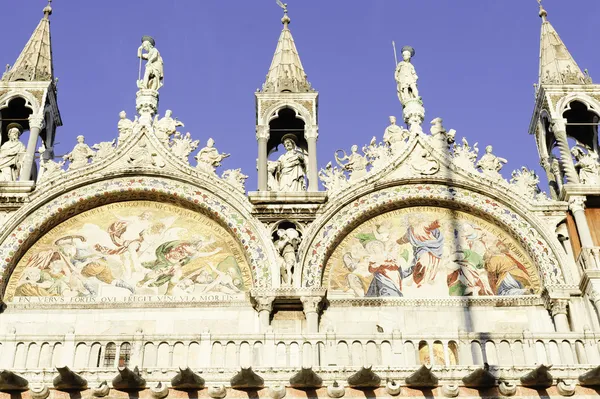 Basilica San Marco facciata particolare — Foto Stock