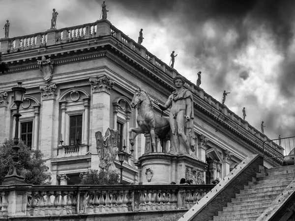 Staden syn på piazza del campidoglio Rom Italien — Stockfoto