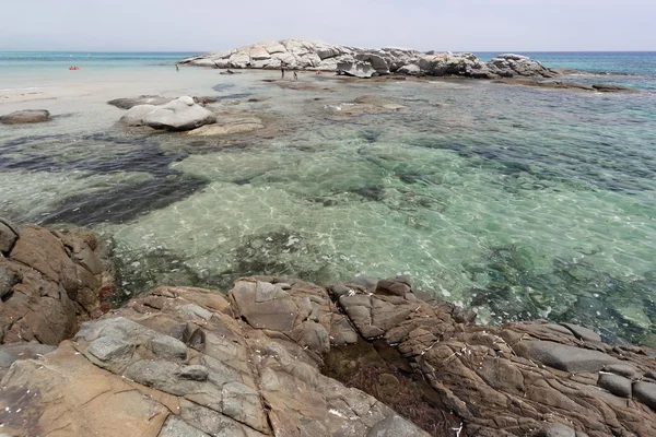 Strand in de buurt van villa simius-Sardinië-Italië — Stockfoto