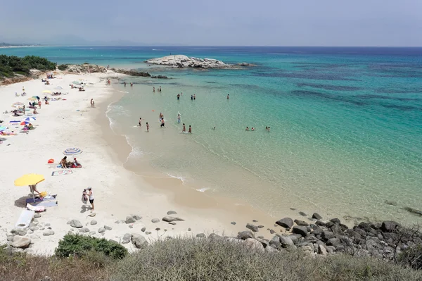 Pláž v blízkosti villa simius Itálie Sardinie — Stock fotografie