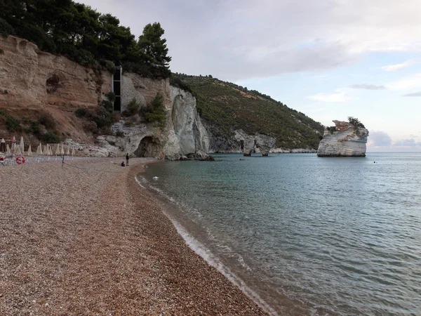 Landschaft der Küste des gargano apulia italien — Stockfoto