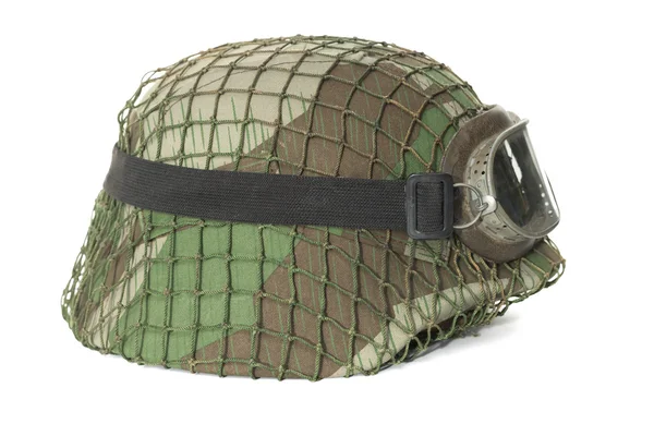 Camouflaged helmet with protective goggles — Stock Photo, Image