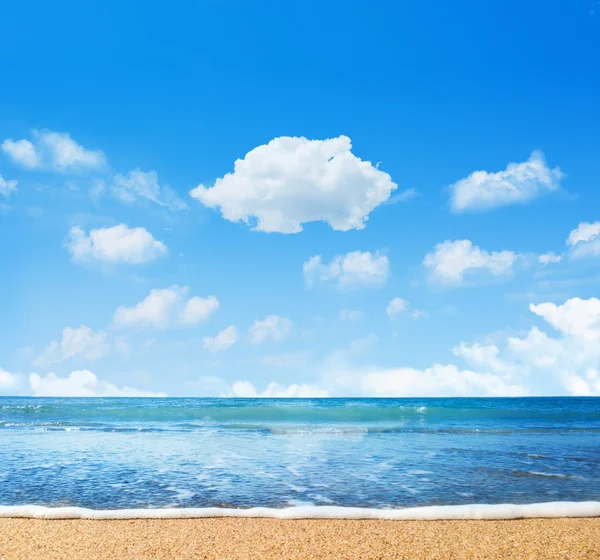 Mare e spiaggia — Foto Stock