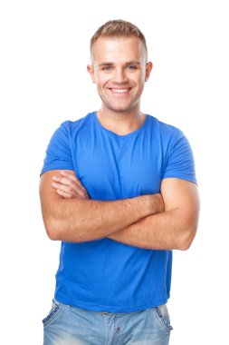 Beyaz arka plan üzerinde izole mutlu gülen adam