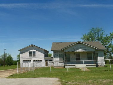 Amerika Birleşik Devletleri 'nin orta batısında terk edilmiş bir yapı.