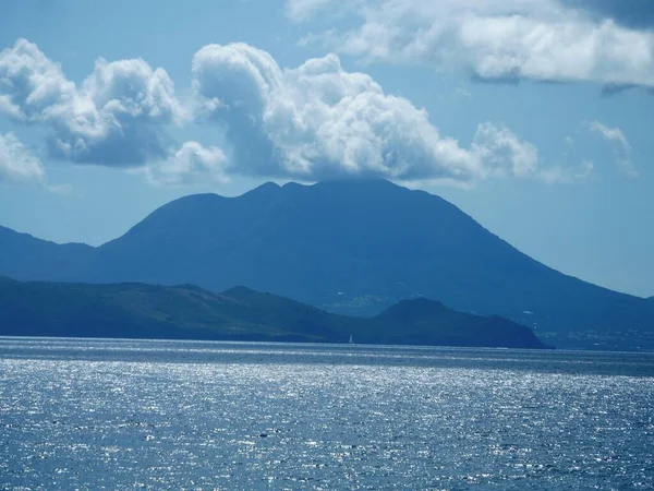 Imposantes Montagnes Sainte Lucie Îles Des Caraïbes Vues Depuis Lagon — Photo