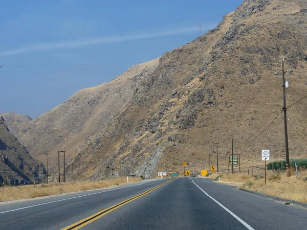 Kern Canyon Road Callifornia Highway Route 178 Πολλές Προειδοποιητικές Πινακίδες — Φωτογραφία Αρχείου