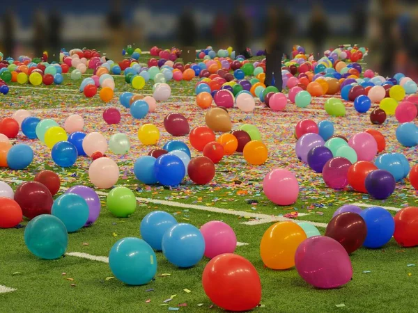 Wide Shot Colorful Baloons Ground Graffiti Scattered All — Stock Photo, Image