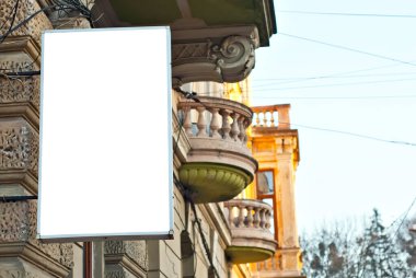 Binada dikdörtgen şeklinde işaret var. Boşluk ve boşluğu metin için kopyala. Tasarım için maket. Reklam için boş şablon.