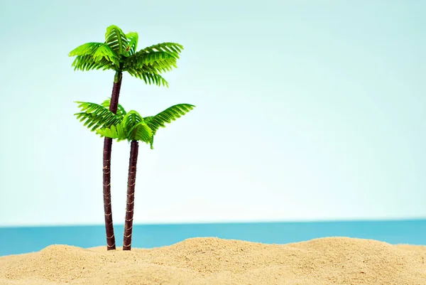 Мініатюрні Пальми Райському Острові Розкладка Пляжу Пальмами Піску Блакитне Небо Ліцензійні Стокові Фото