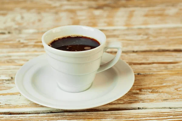 Kaffee Einem Weißen Becher Aus Keramik Kaffee Auf Einem Alten — Stockfoto