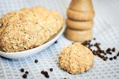 Peynirli kurabiye ve kara biber