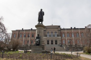 İsveç, Uppsala - 19 Nisan 2019: Uppsala, İsveç 'te 19 Nisan 2019 tarihinde University Hall veya University Main Building' in dış görünümü.