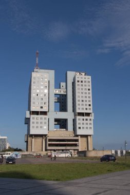 Kaliningrad, Rusya - 30 Temmuz 2019: 30 Temmuz 2019 'da Rusya' nın Kaliningrad kentinde Sovyetler Evi 'nin dış görünümü.