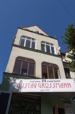 Kaliningrad, Rusya - 31 Temmuz 2019: 31 Temmuz 2019 tarihinde Rusya 'nın Kalininingrad kentinde Gustav Grossmann Kafe' nin cephe manzarası.