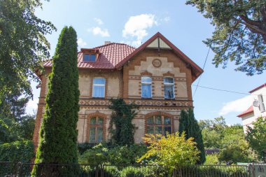 Kaliningrad, Rusya - 31 Temmuz 2019: 31 Temmuz 2019 tarihinde Rusya 'nın Kalininingrad kentinde Villa Libek, Amalienau ilçesinin dış görünümü.