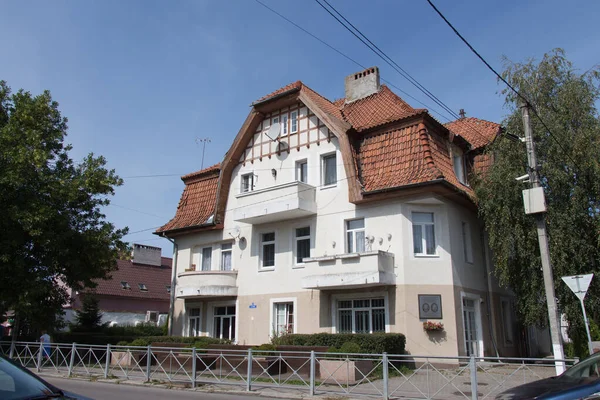 Zelenogradsk Russia August 2019 Facade View Two Floor Building Attics — Stock Photo, Image